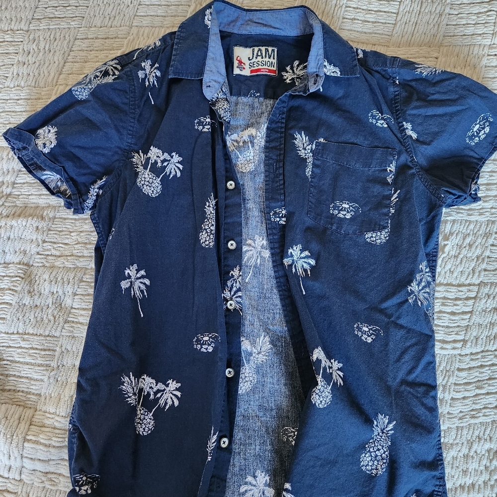 Men's medium button-up dress shirt